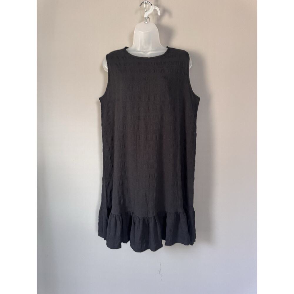 Emery Rose Black Sleeveless Textured Ruffle Hem Dress Size L Shift Boho - Picture 2 of 9